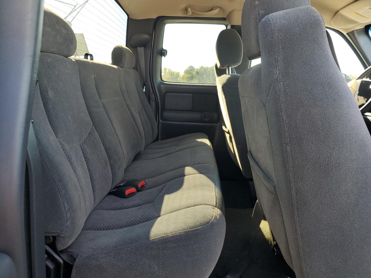 2004 CHEVROLET Silverado