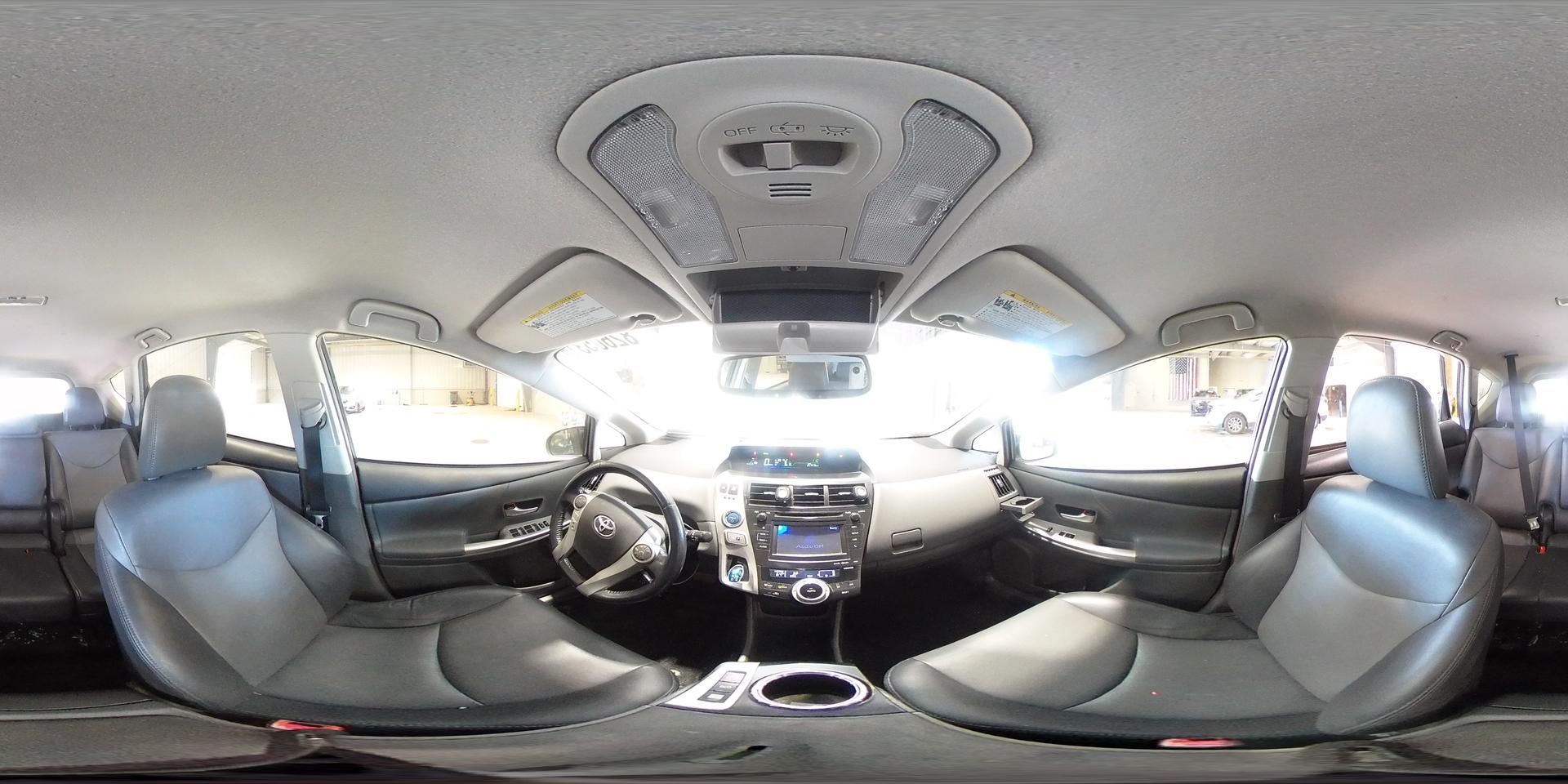 2013 TOYOTA PRIUS V