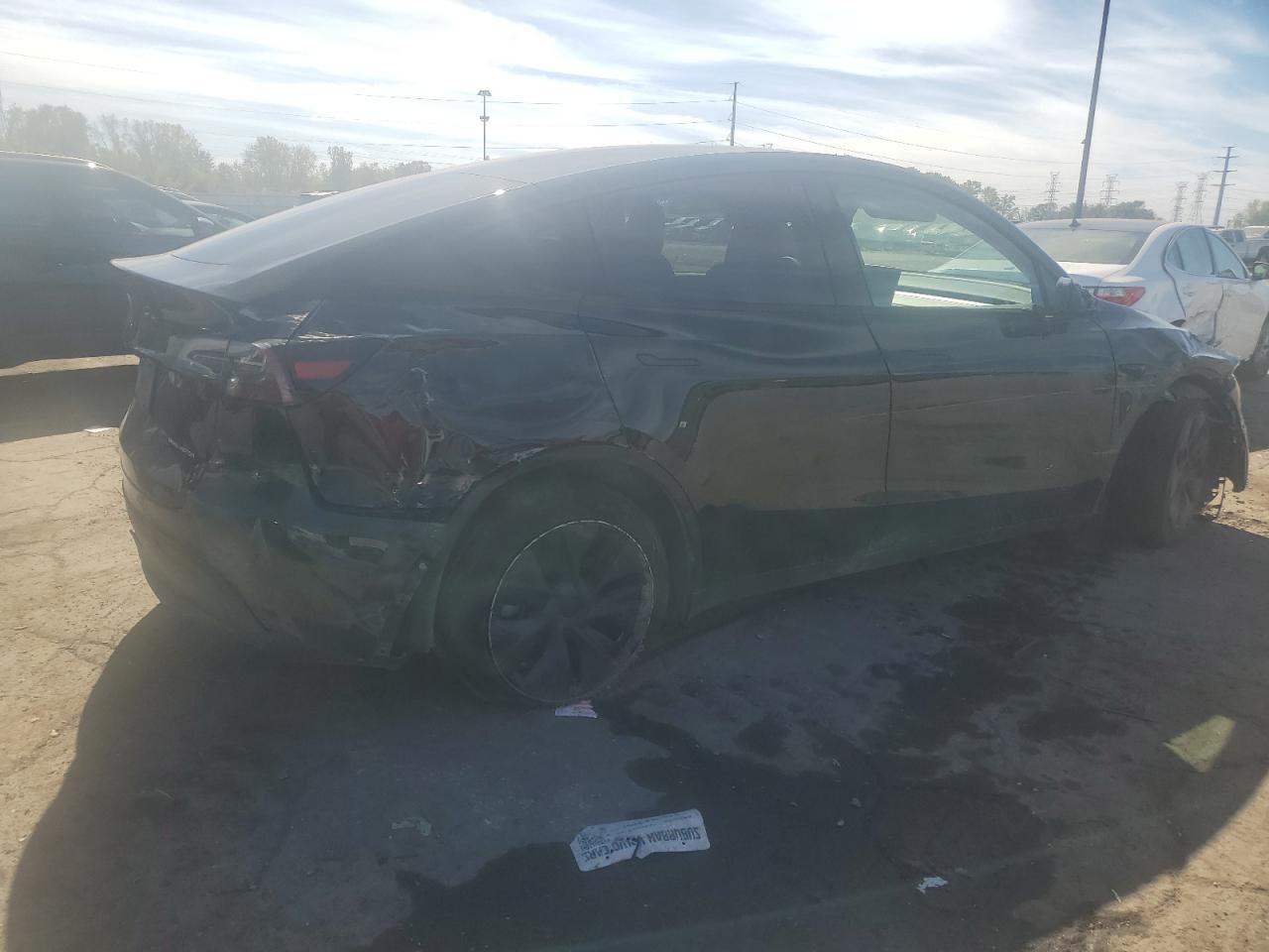 2024 TESLA MODEL Y