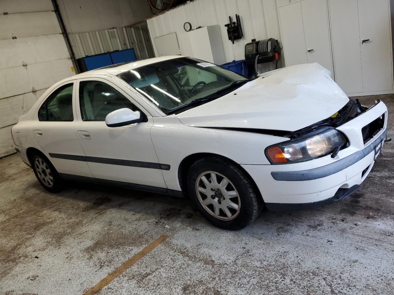 2002 VOLVO S60