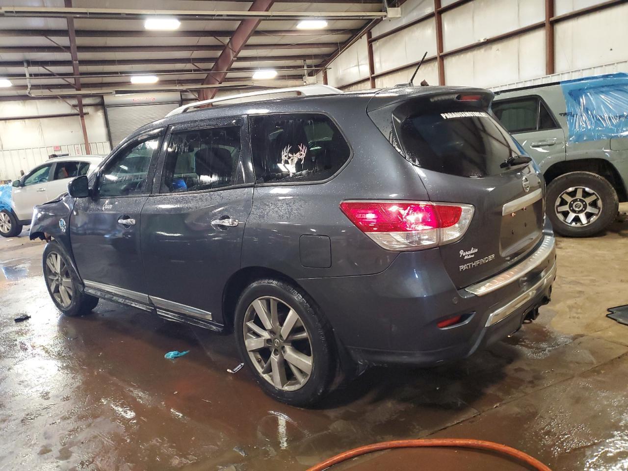 2013 NISSAN PATHFINDER