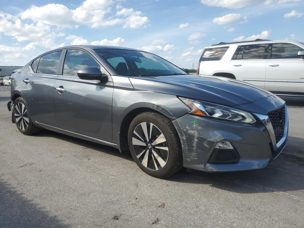 2022 NISSAN ALTIMA