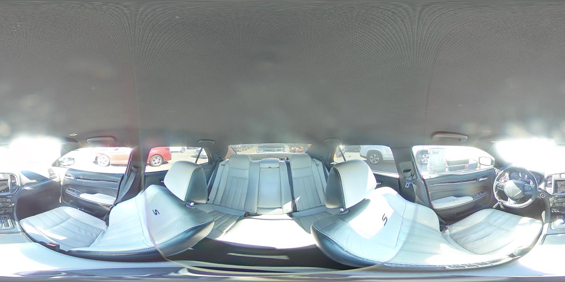 2019 CHRYSLER 300