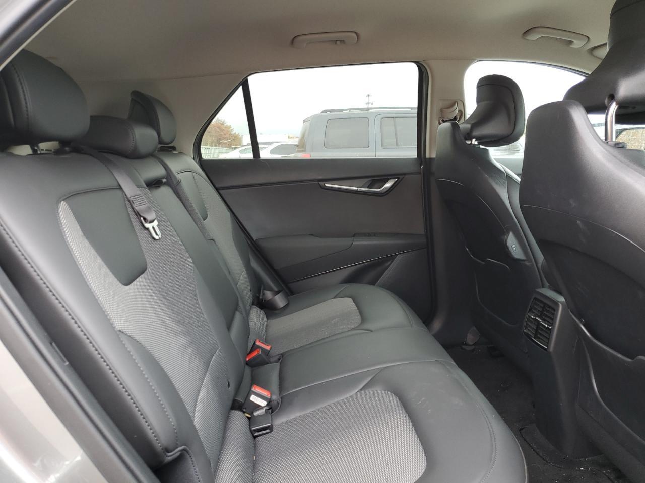 2023 KIA Niro