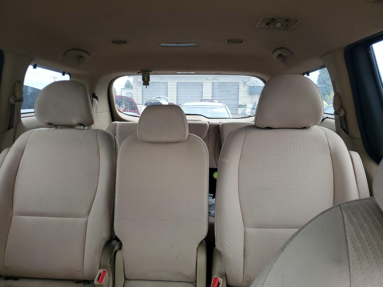 2016 KIA SEDONA