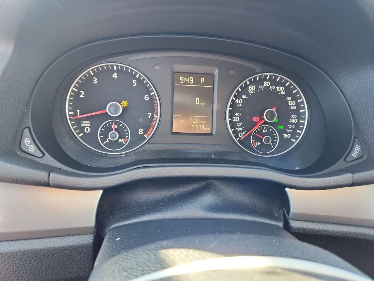 2015 VOLKSWAGEN Passat