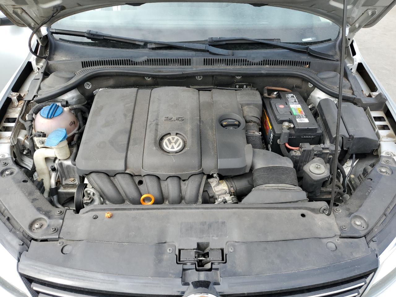 2012 VOLKSWAGEN JETTA