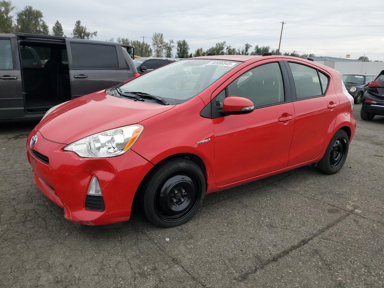 2014 TOYOTA Prius c