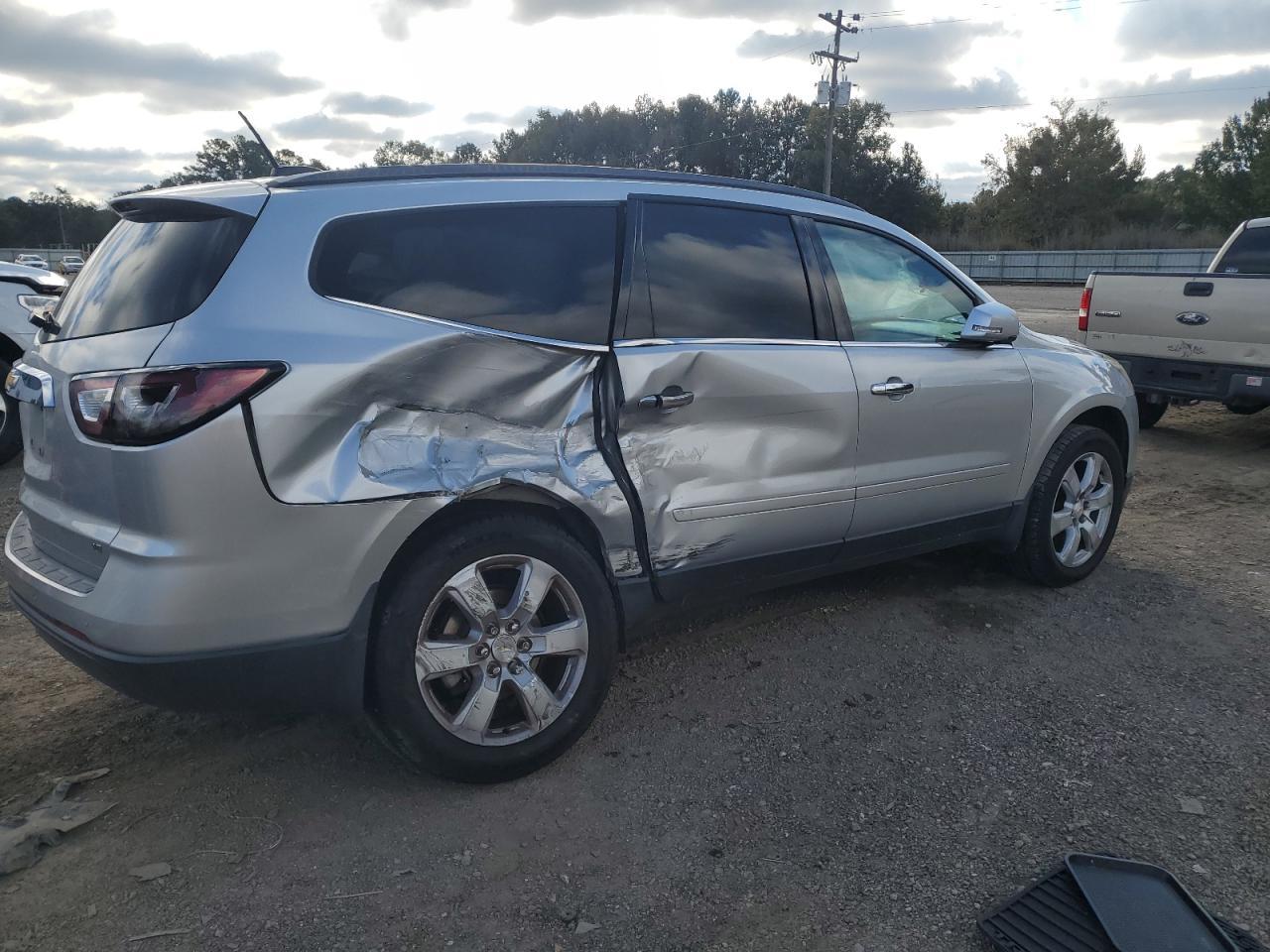 2017 CHEVROLET TRAVERSE