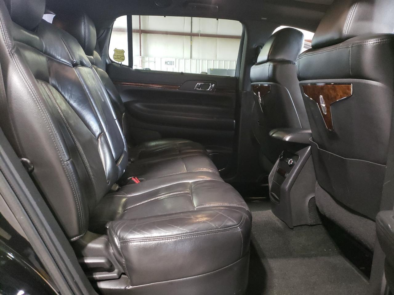 2013 LINCOLN MKT