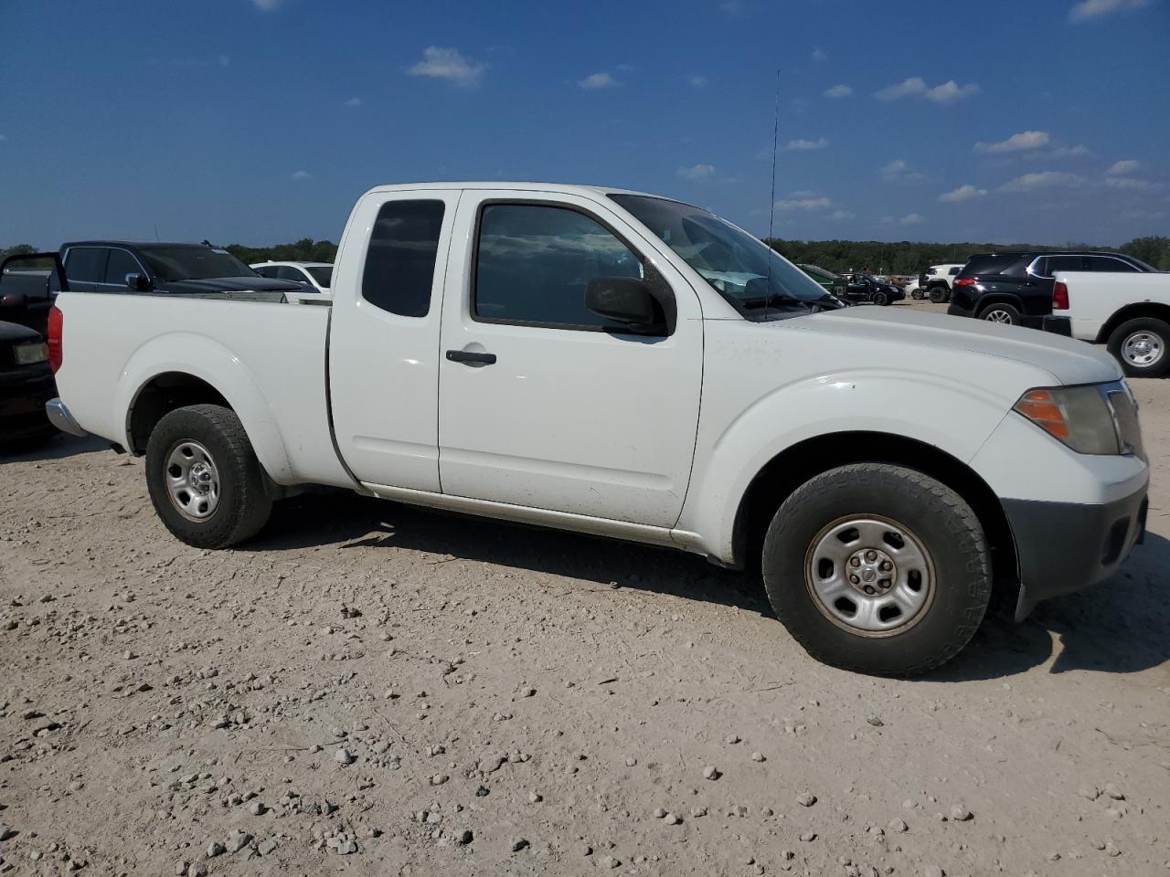2015 NISSAN Frontier