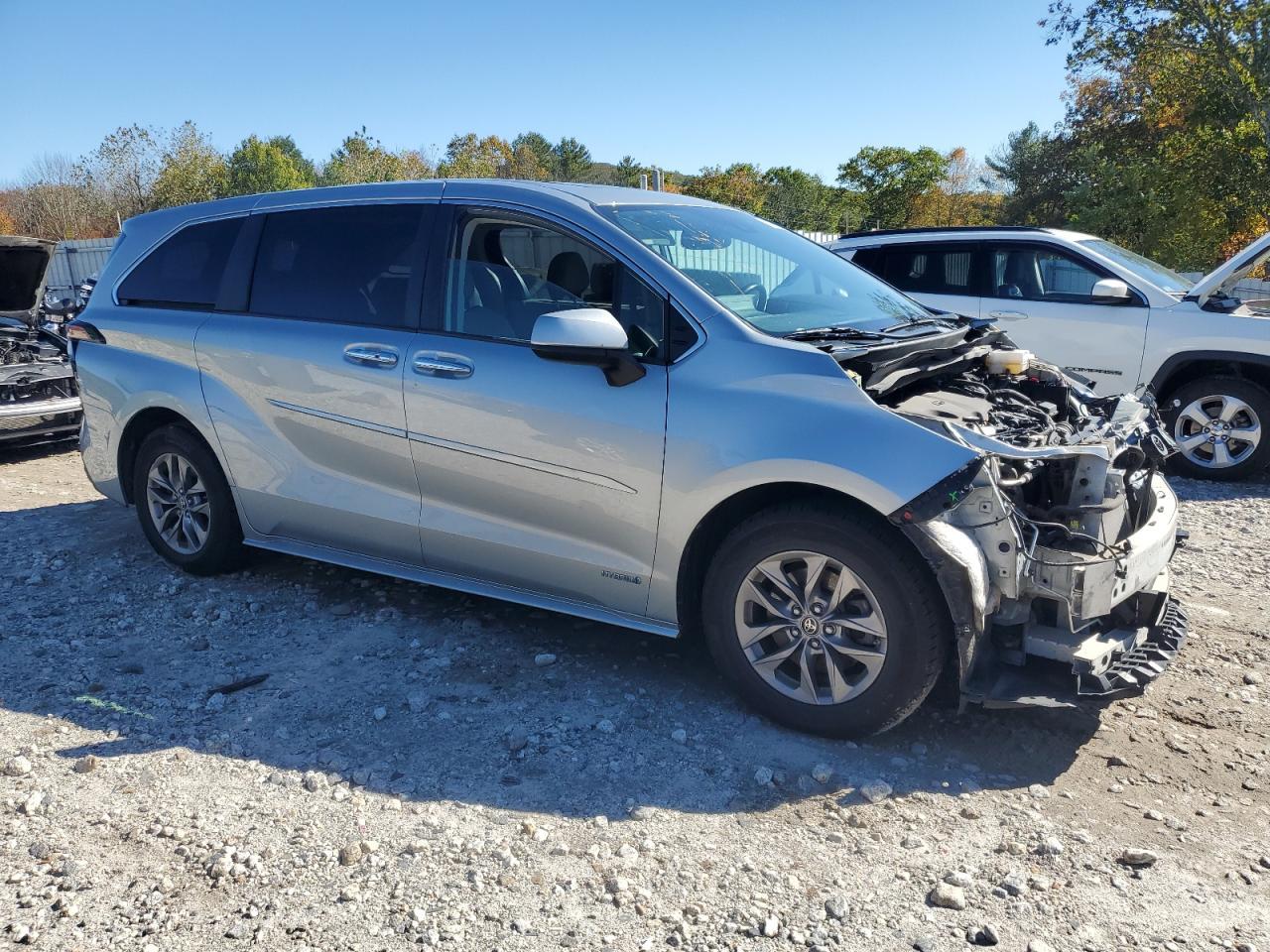 2021 TOYOTA SIENNA