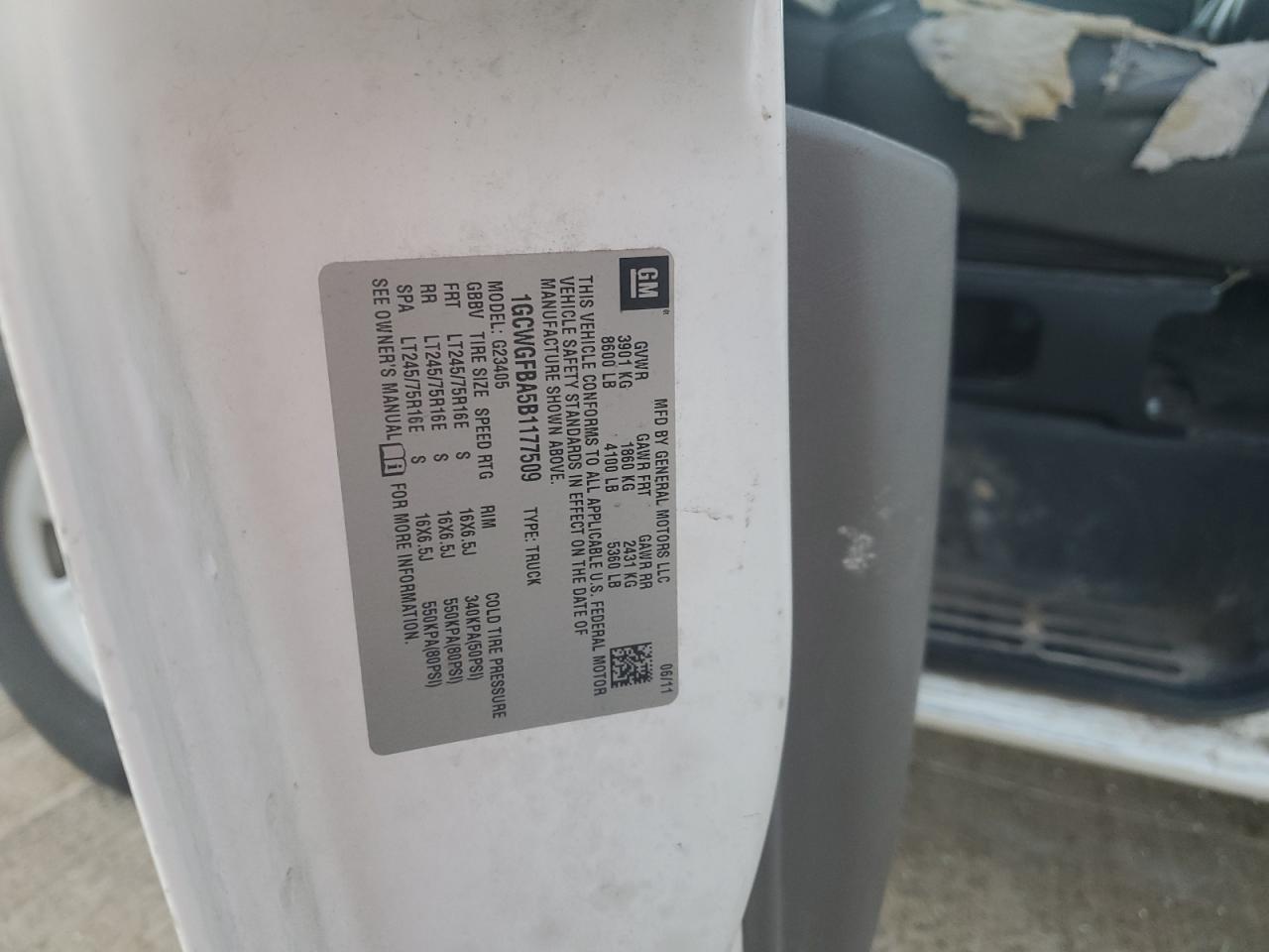 2011 CHEVROLET EXPRESS 2500