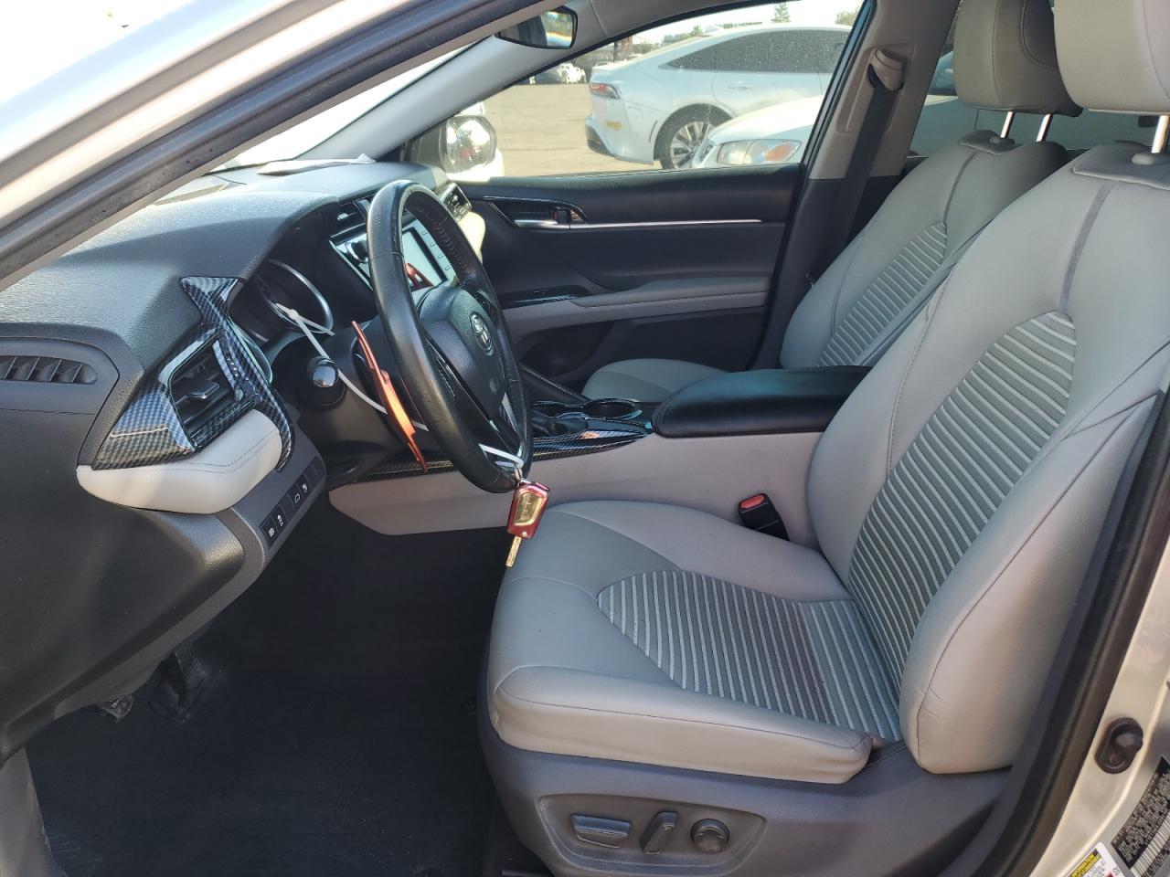 2018 TOYOTA CAMRY
