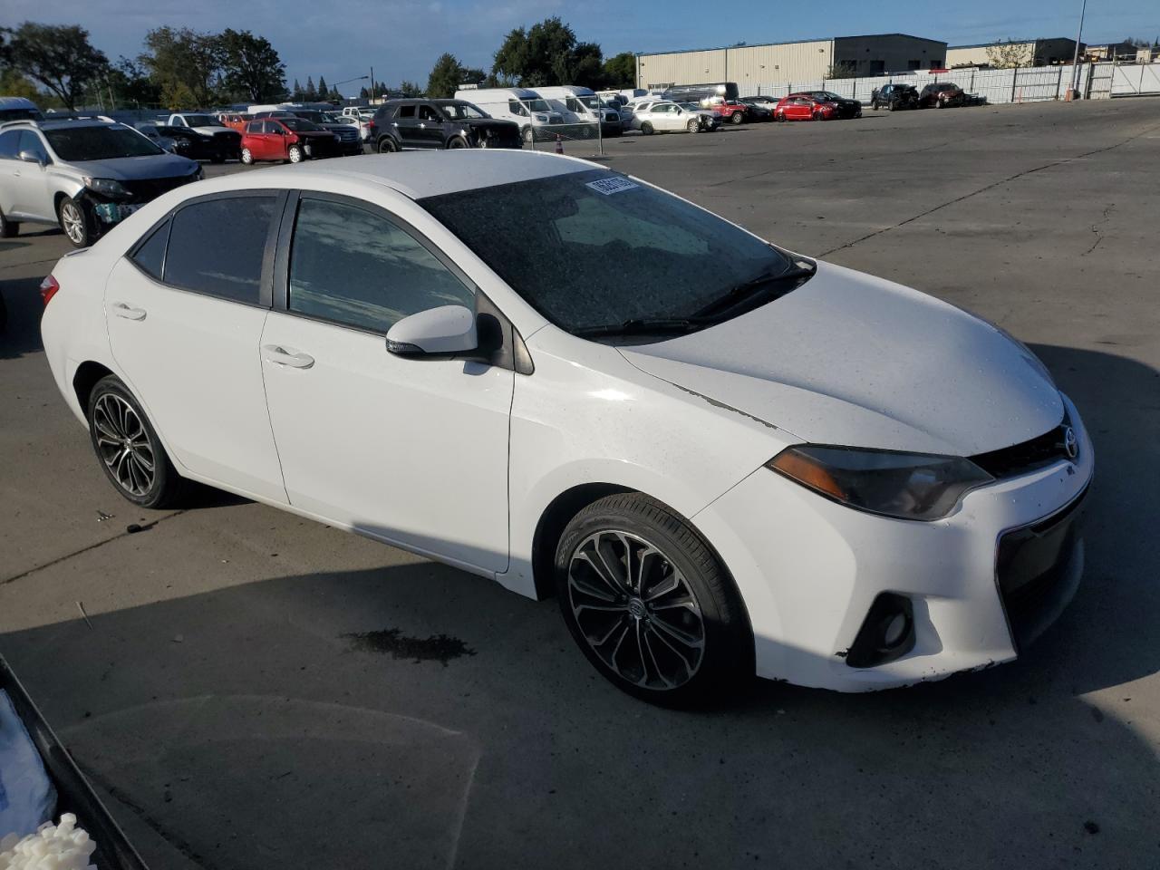 2015 TOYOTA COROLLA
