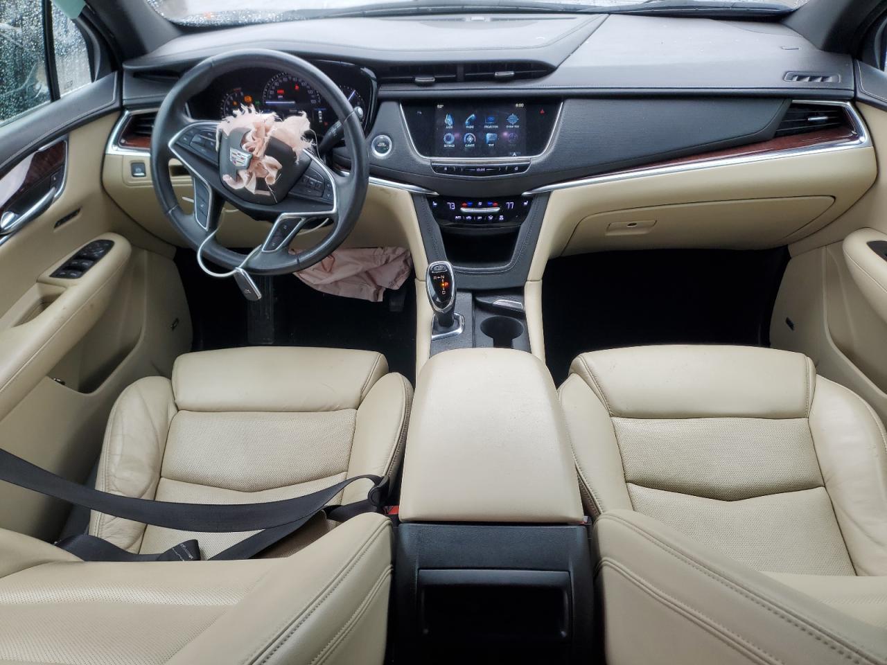 2017 CADILLAC XT5