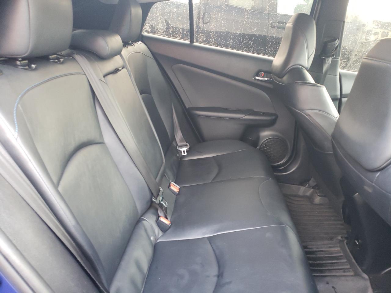 2016 TOYOTA PRIUS