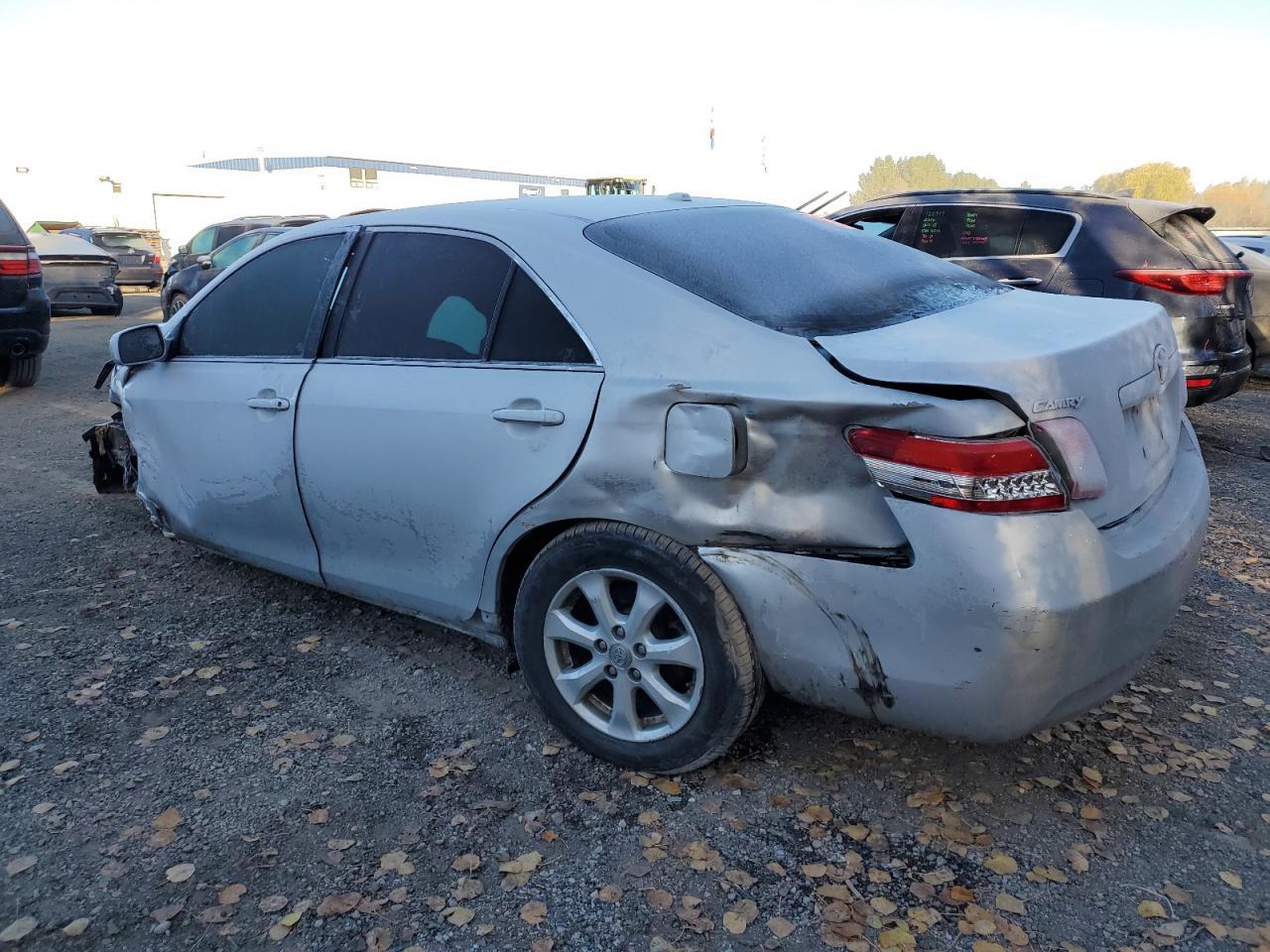 2011 TOYOTA CAMRY