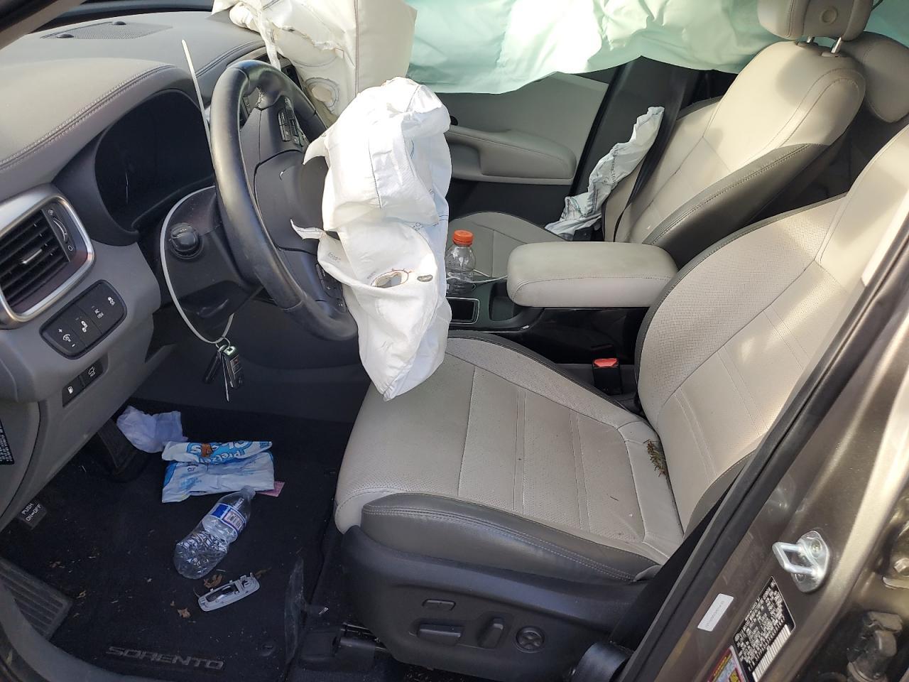 2016 KIA SORENTO
