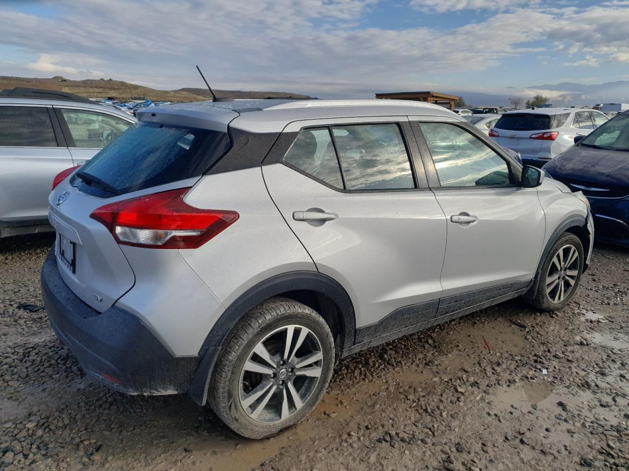 2019 NISSAN KICKS