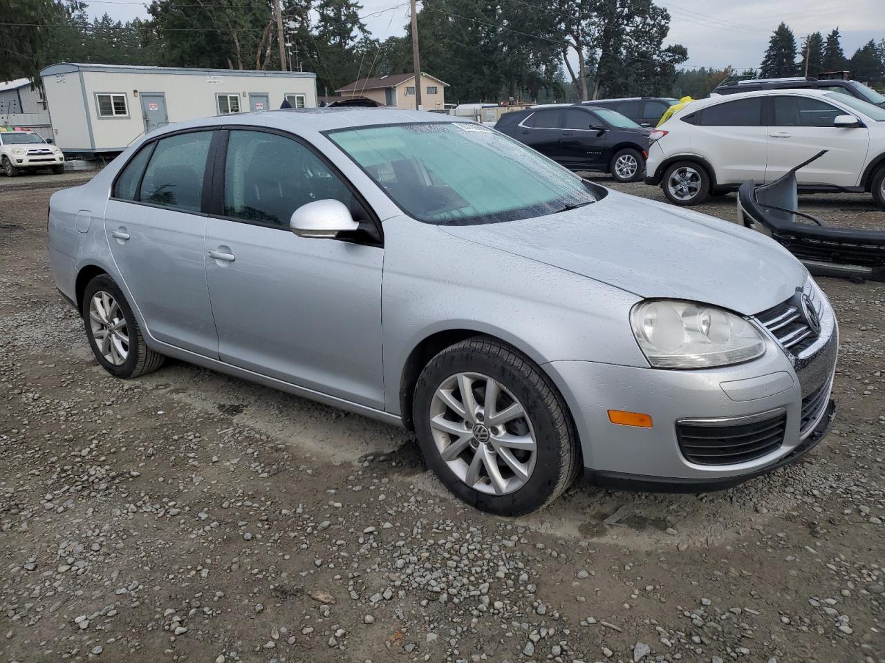 2010 VOLKSWAGEN JETTA