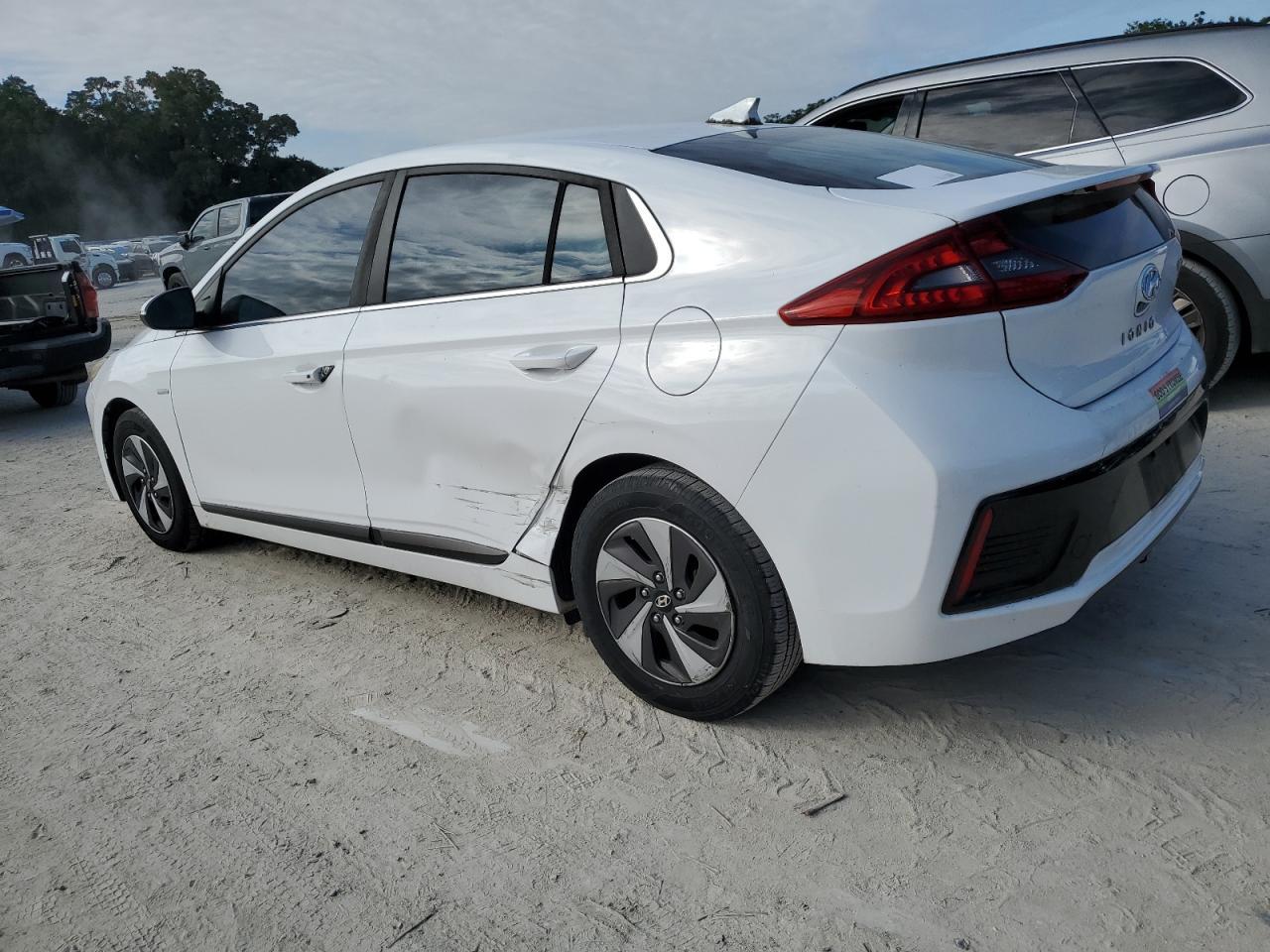 2017 HYUNDAI Ioniq