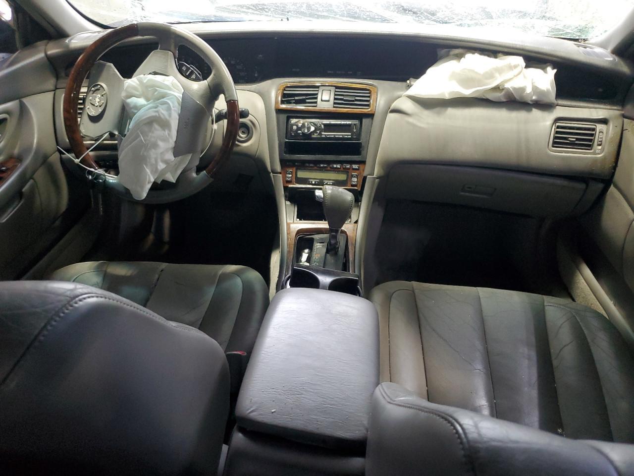 2004 TOYOTA Avalon