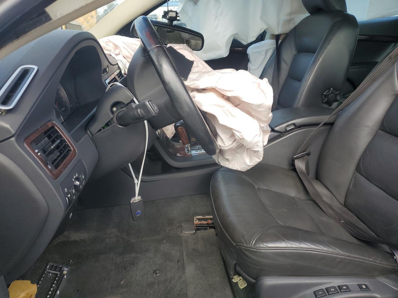 2009 VOLVO V70