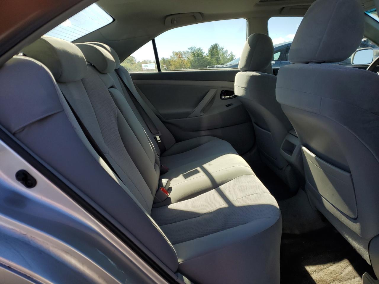 2011 TOYOTA CAMRY
