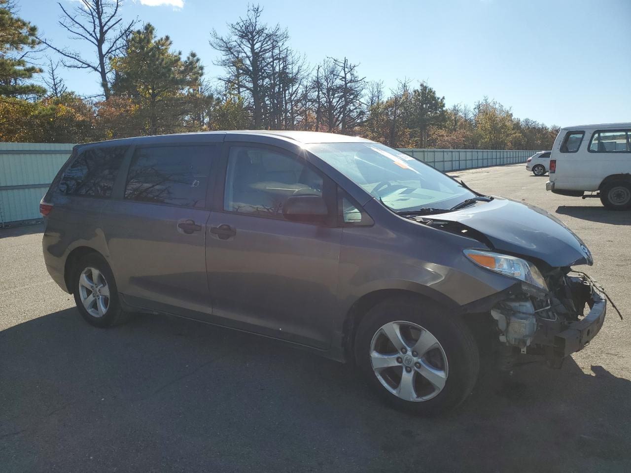2017 TOYOTA SIENNA