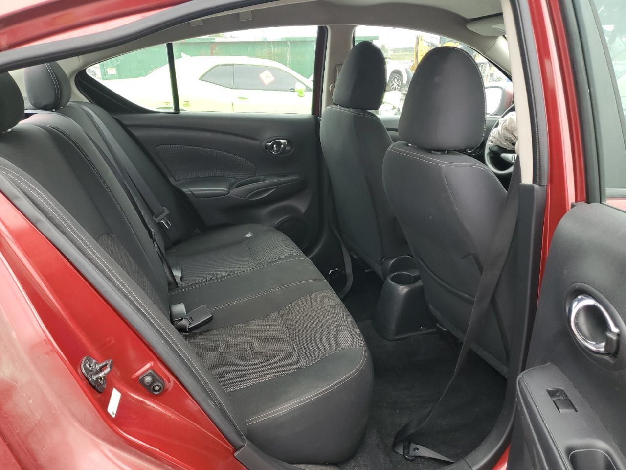 2018 NISSAN VERSA