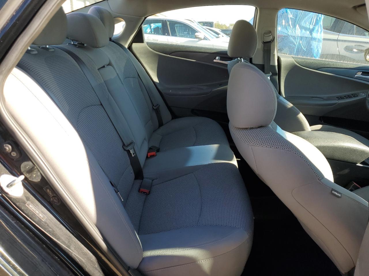 2011 HYUNDAI SONATA