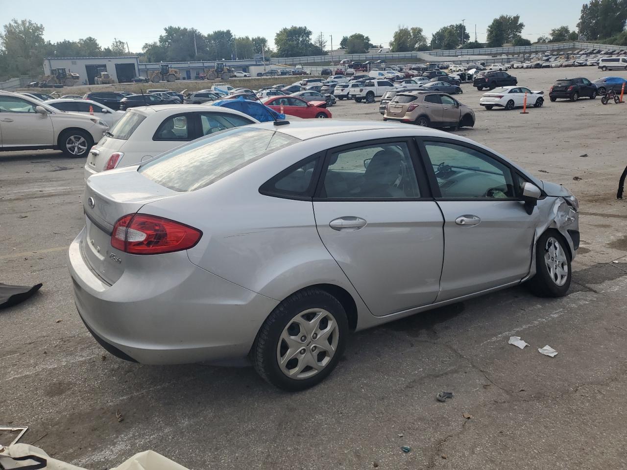 2011 FORD Fiesta