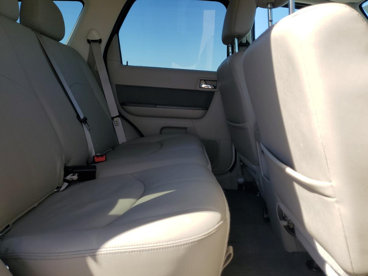 2010 MERCURY Mariner