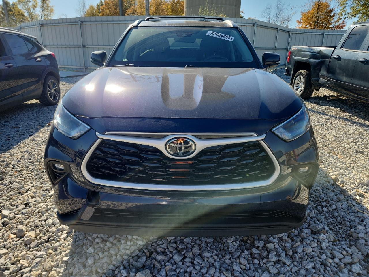 2022 TOYOTA HIGHLANDER