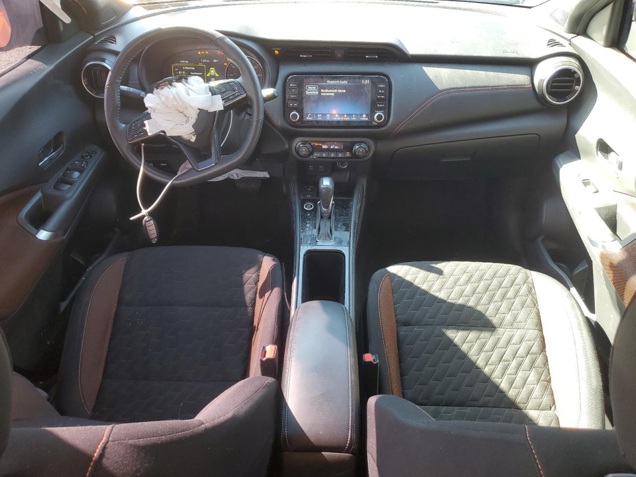 2021 NISSAN KICKS