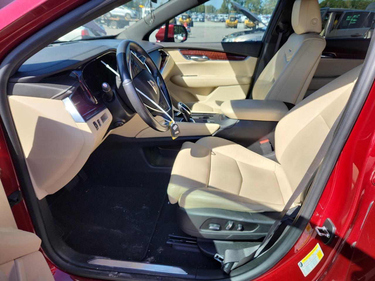 2017 CADILLAC XT5