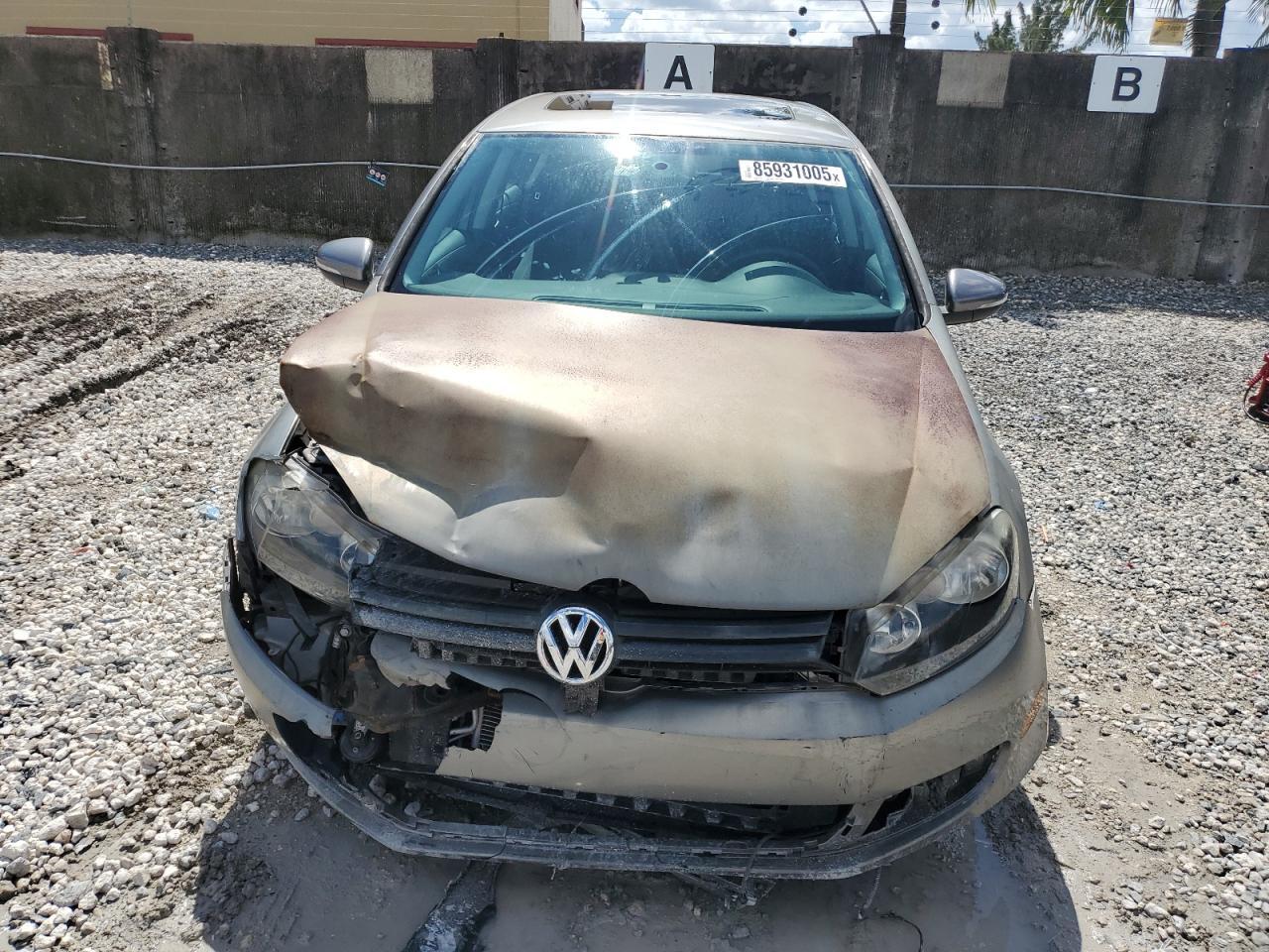 2011 VOLKSWAGEN GOLF