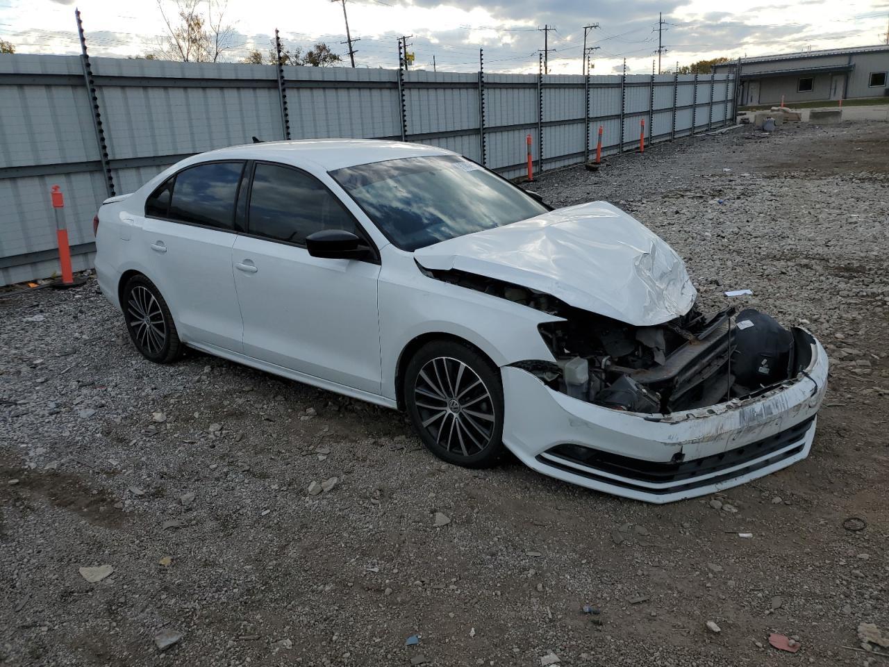 2015 VOLKSWAGEN JETTA