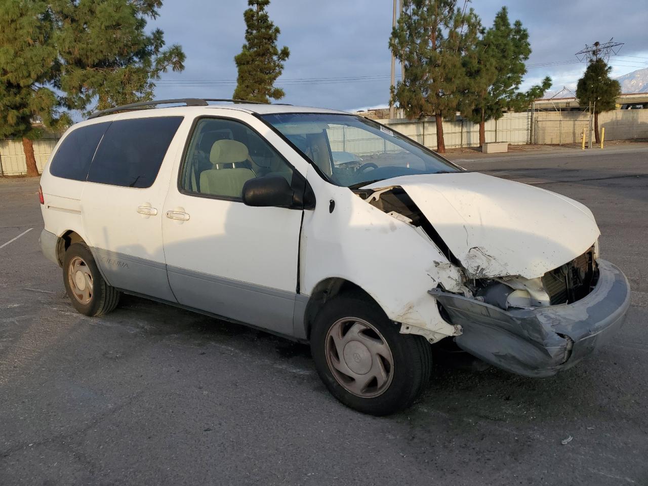 1998 TOYOTA SIENNA