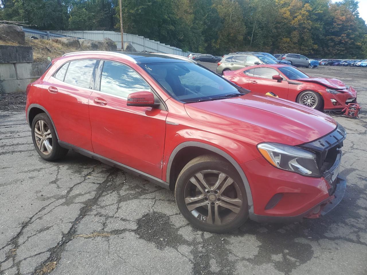 2016 MERCEDES-BENZ GLA-Class