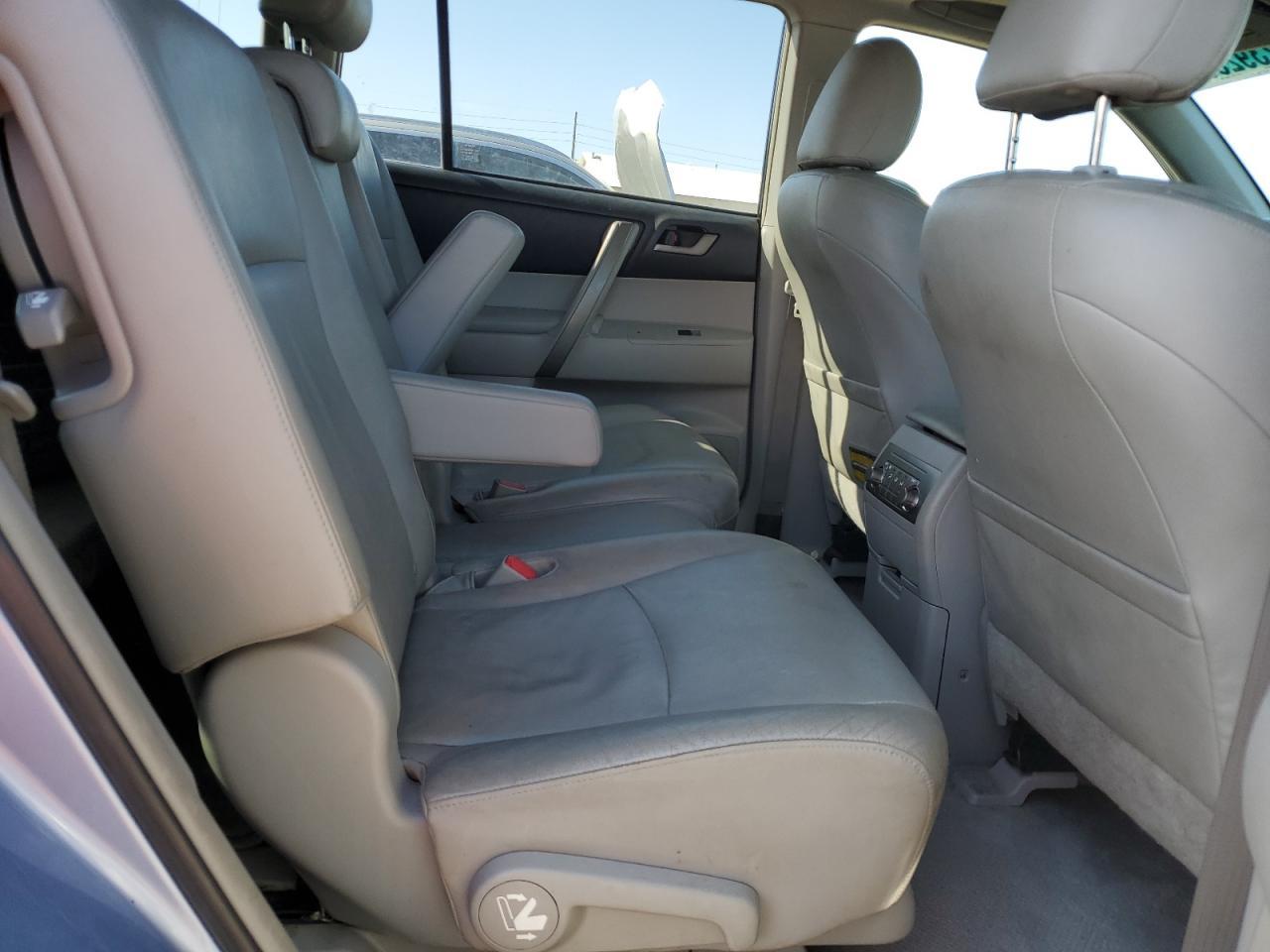 2008 TOYOTA HIGHLANDER