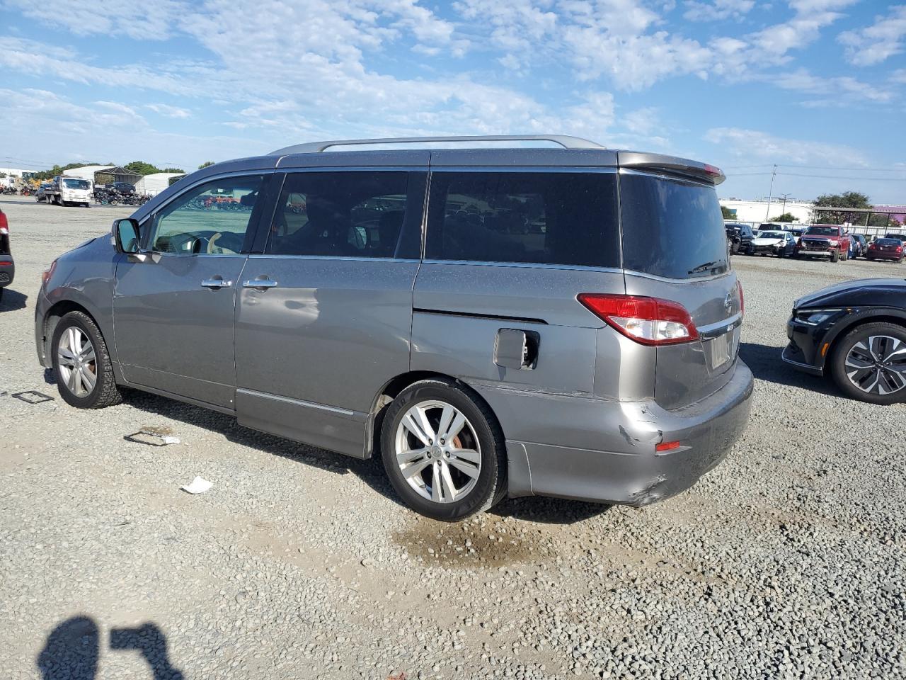 2011 NISSAN Quest