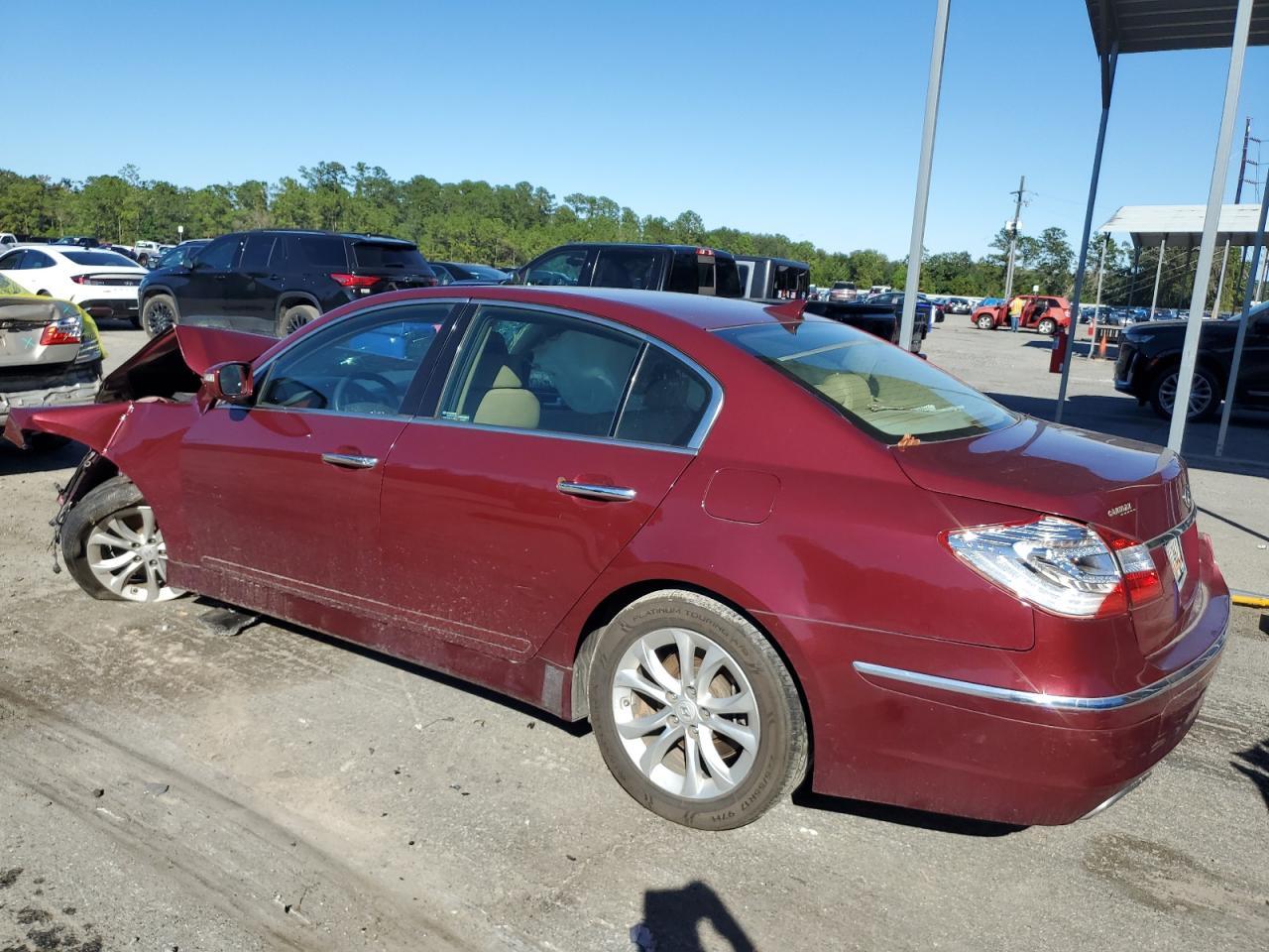 2013 HYUNDAI GENESIS