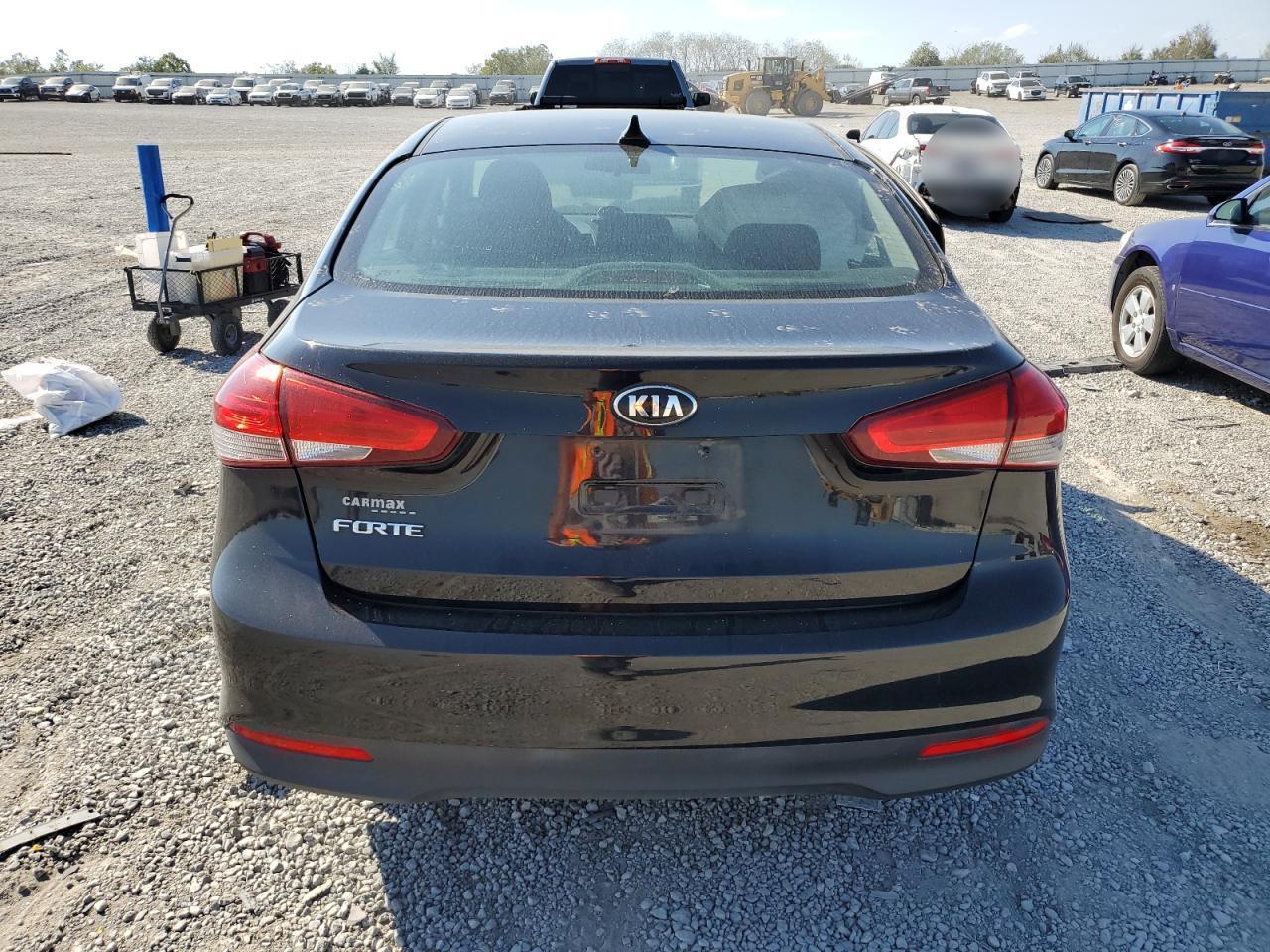 2017 KIA FORTE