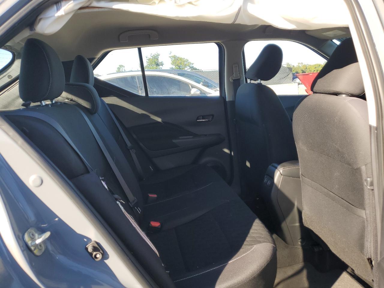 2021 NISSAN KICKS