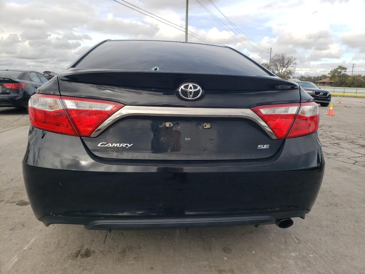 2015 TOYOTA CAMRY