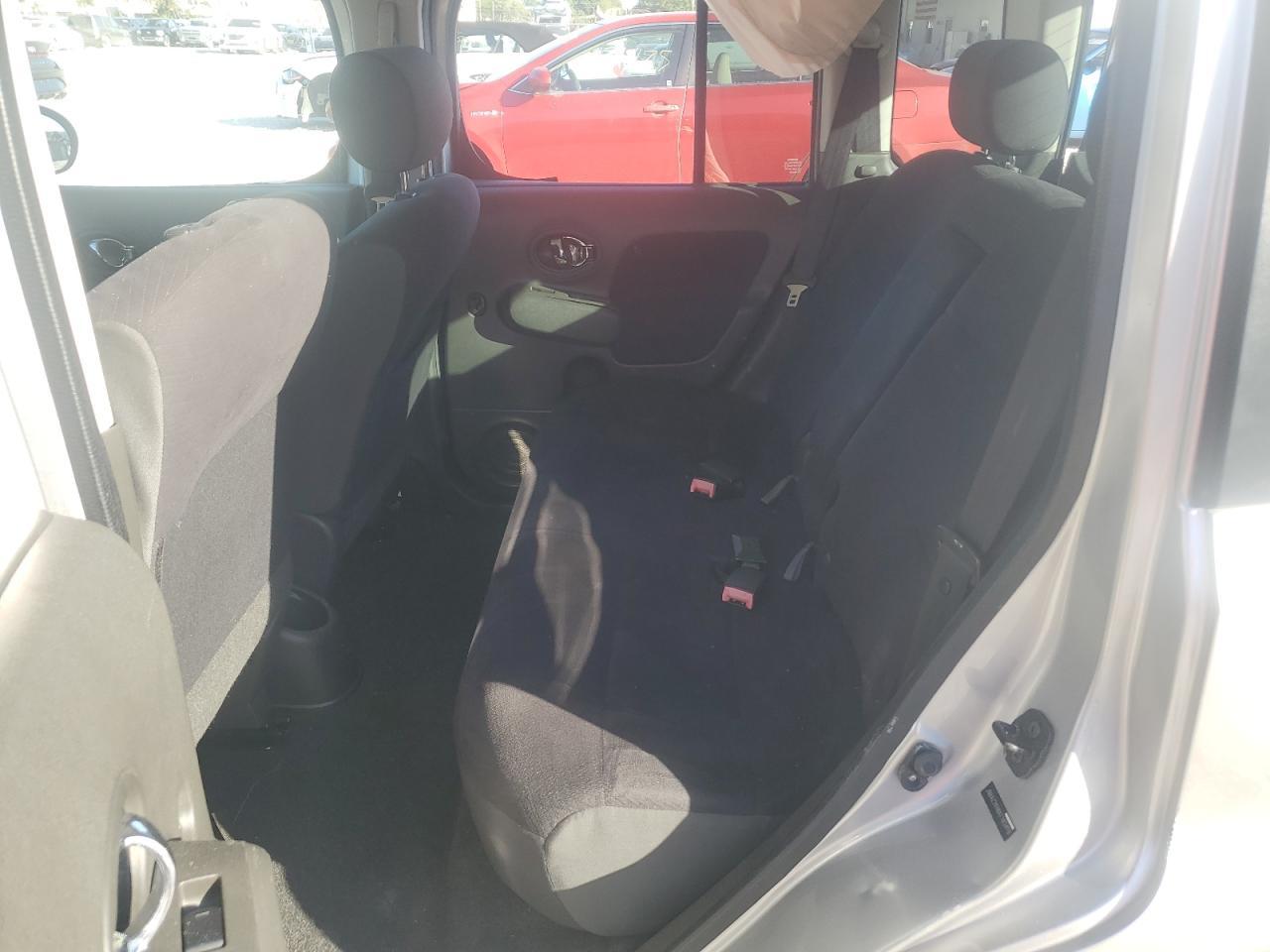 2010 NISSAN CUBE