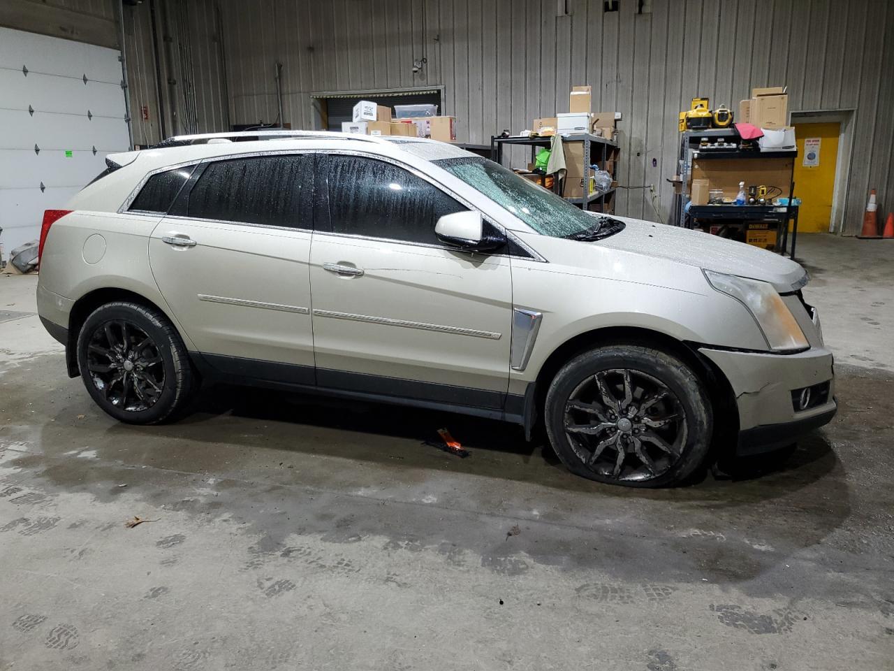 2015 CADILLAC SRX