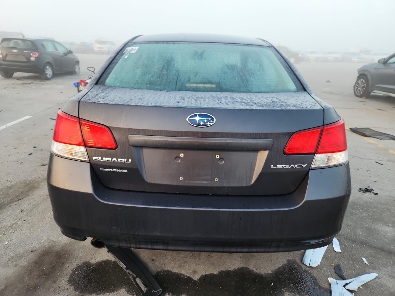 2011 SUBARU Legacy